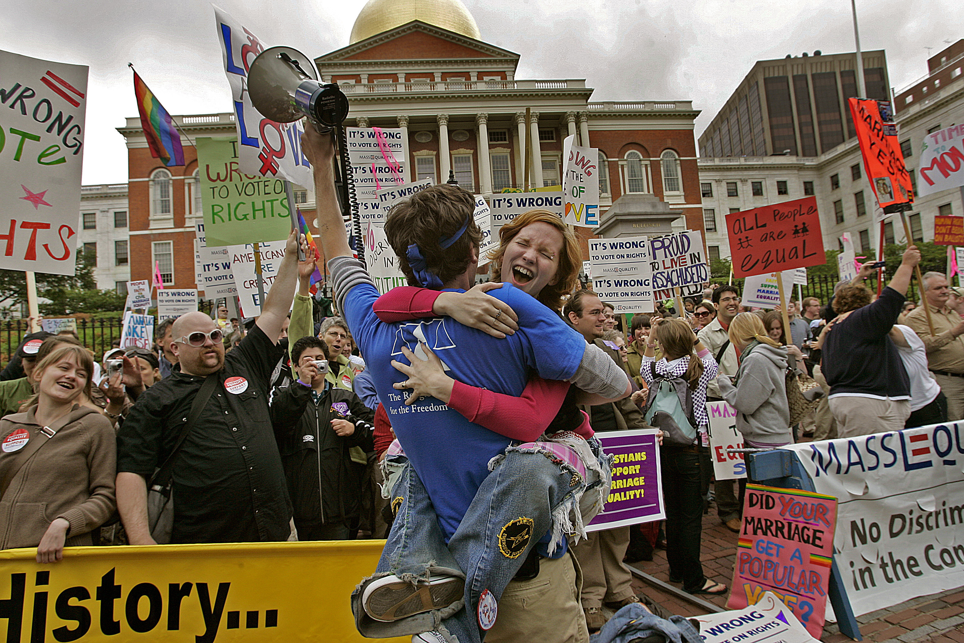 An image of people celebrating the Supreme Court ruling on LGBT rights.